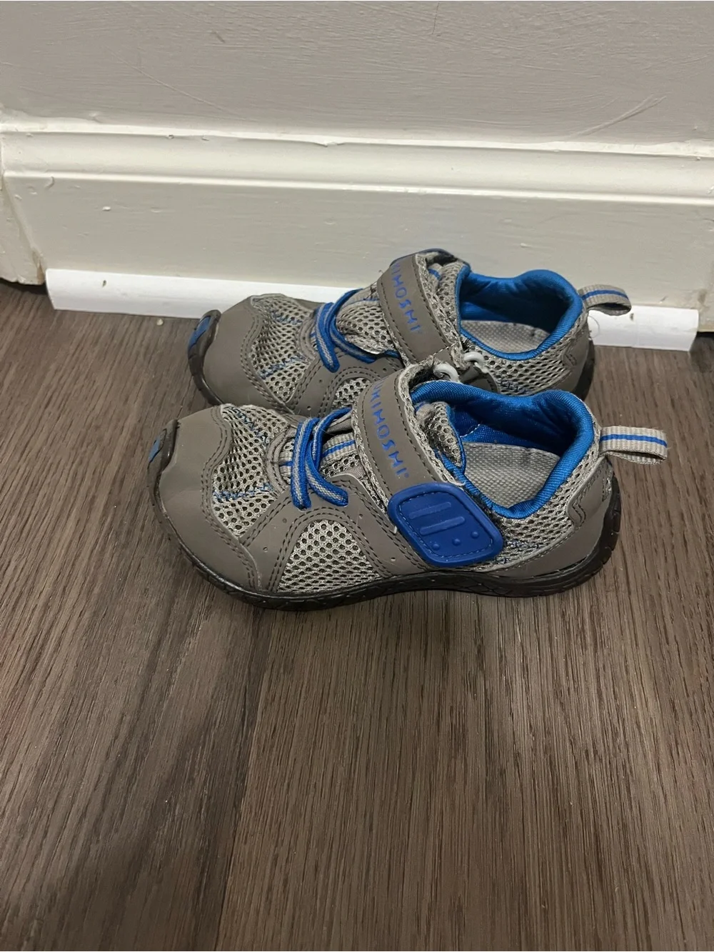 Tsukihoshi durable sneakers